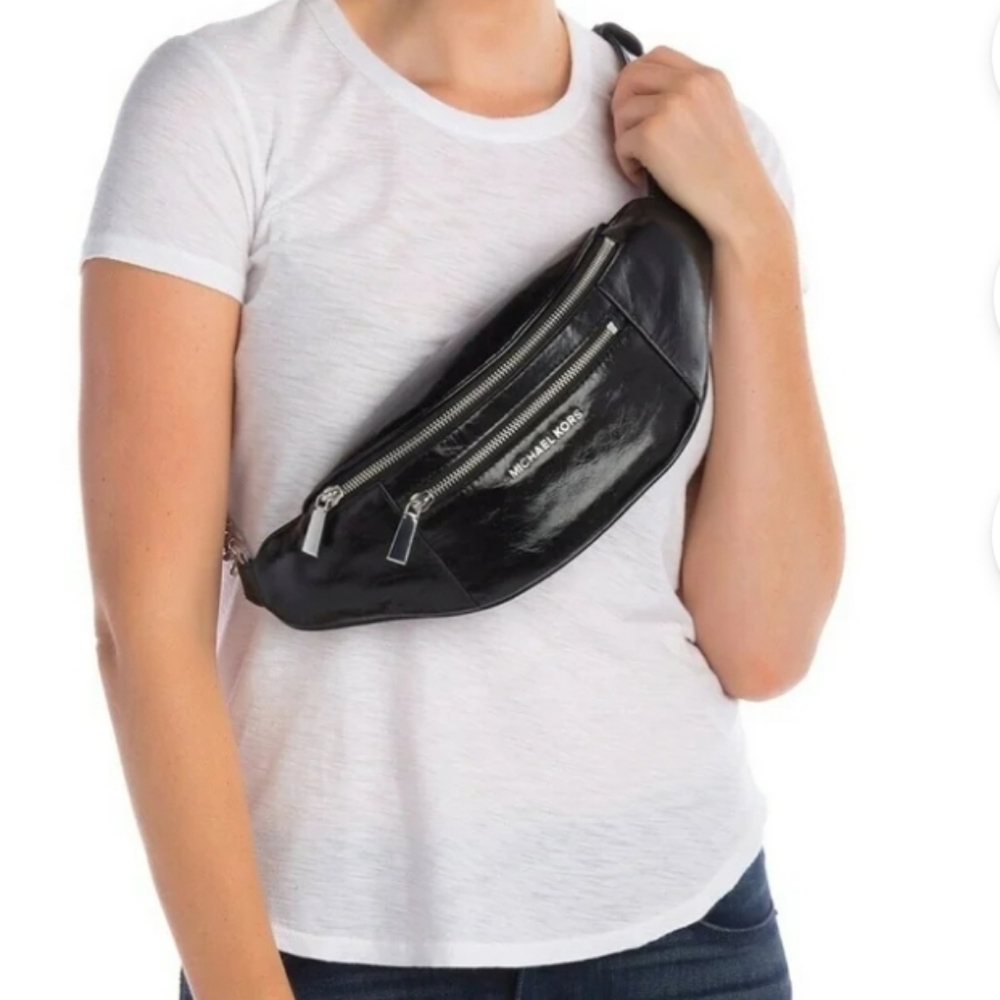 Micheal Kors Sling Bag